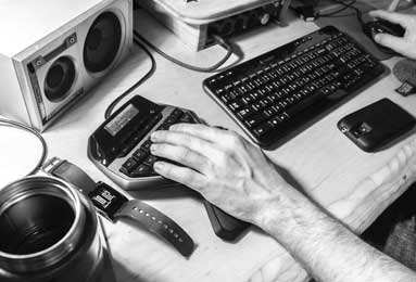 前英超名帅豪宅遭洗劫：外出4小时 名表珠宝被偷 损失80万