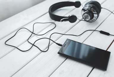 意甲：米兰新援拉比奥特自加盟以来表现非常出色，接受采访时自嘲，这里的饭太好吃了